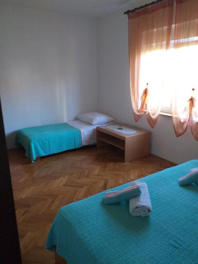 Apartamento Lori Pula Exterior foto
