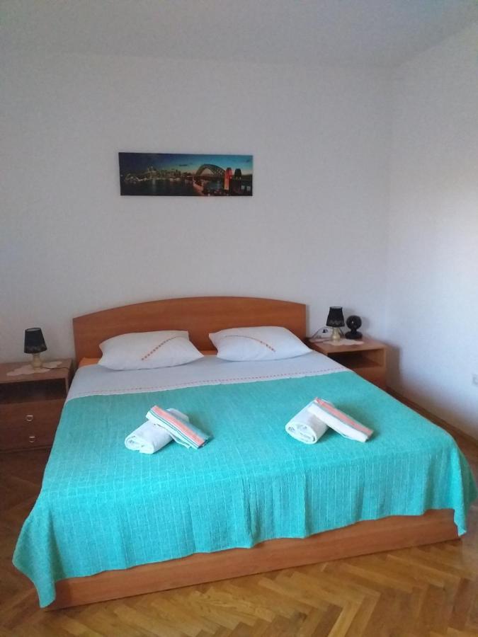 Apartamento Lori Pula Exterior foto