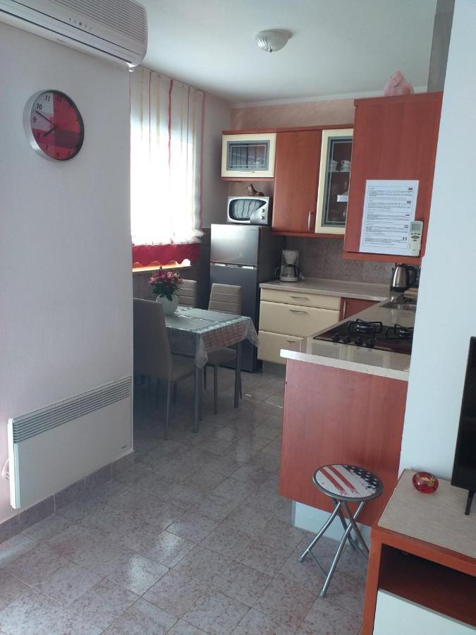 Apartamento Lori Pula Exterior foto